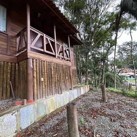 Chale Ipe Branco Hotell Pedra Azul  Exteriör bild